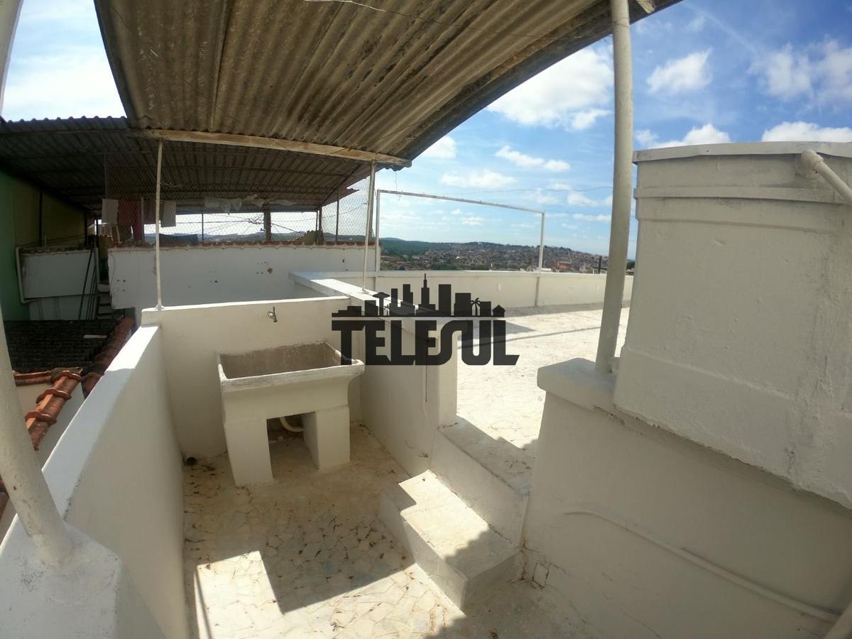 Casa, Centro, 4 Quartos, 0 Vaga