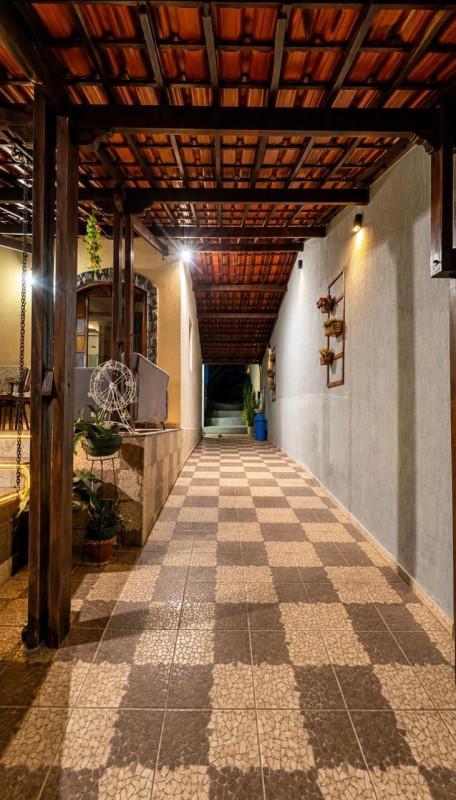 Casa, Teixeira Dias (barreiro), 3 Quartos, 3 Vagas, 1 Suíte