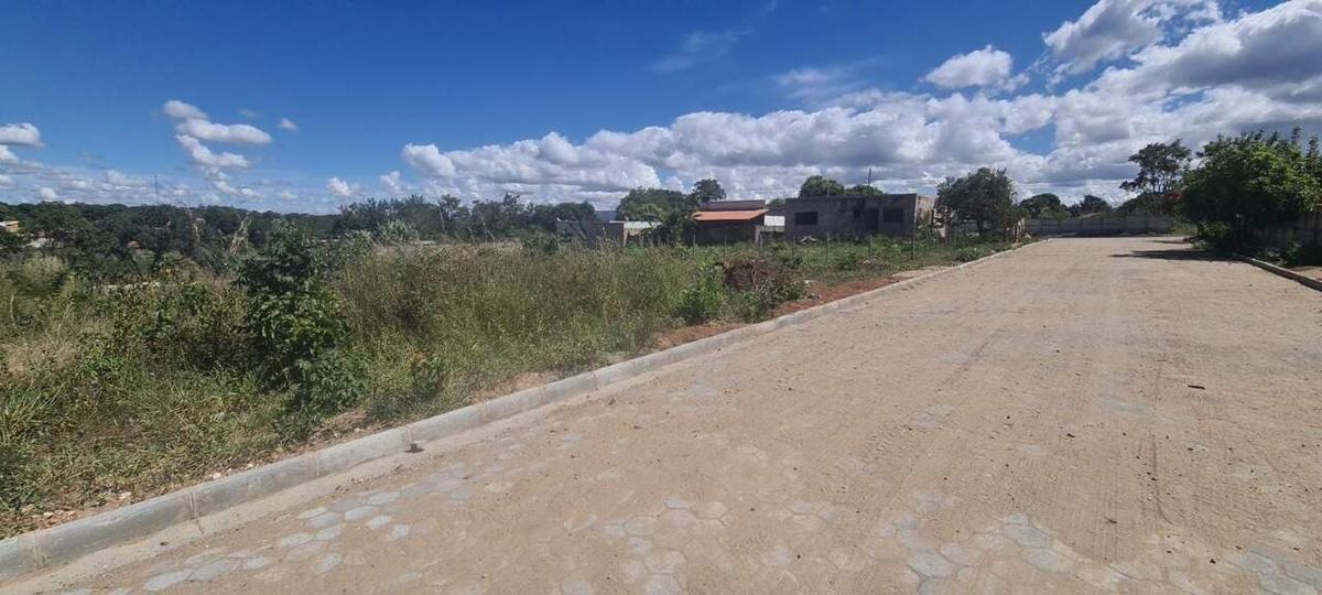 Lote, Centro, 0 Quarto, 0 Vaga