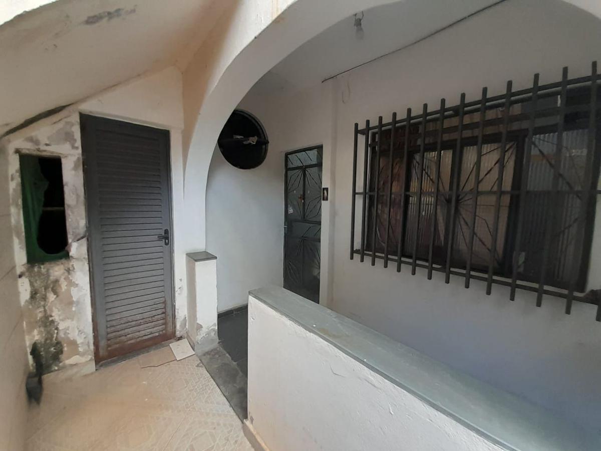 Casa, Cachoeirinha, 2 Quartos, 4 Vagas