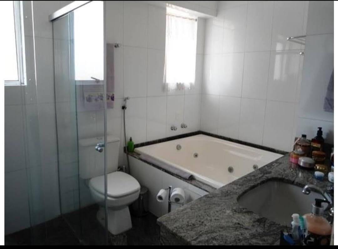 Cobertura, Buritis, 0 Quarto, 4 Vagas
