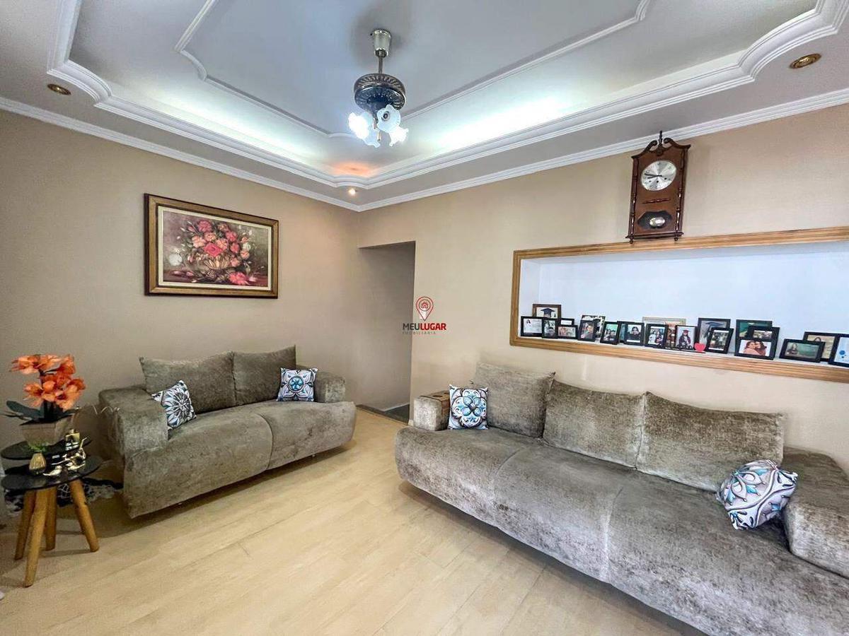 Casa, Barreiro, 3 Quartos, 4 Vagas, 1 Suíte