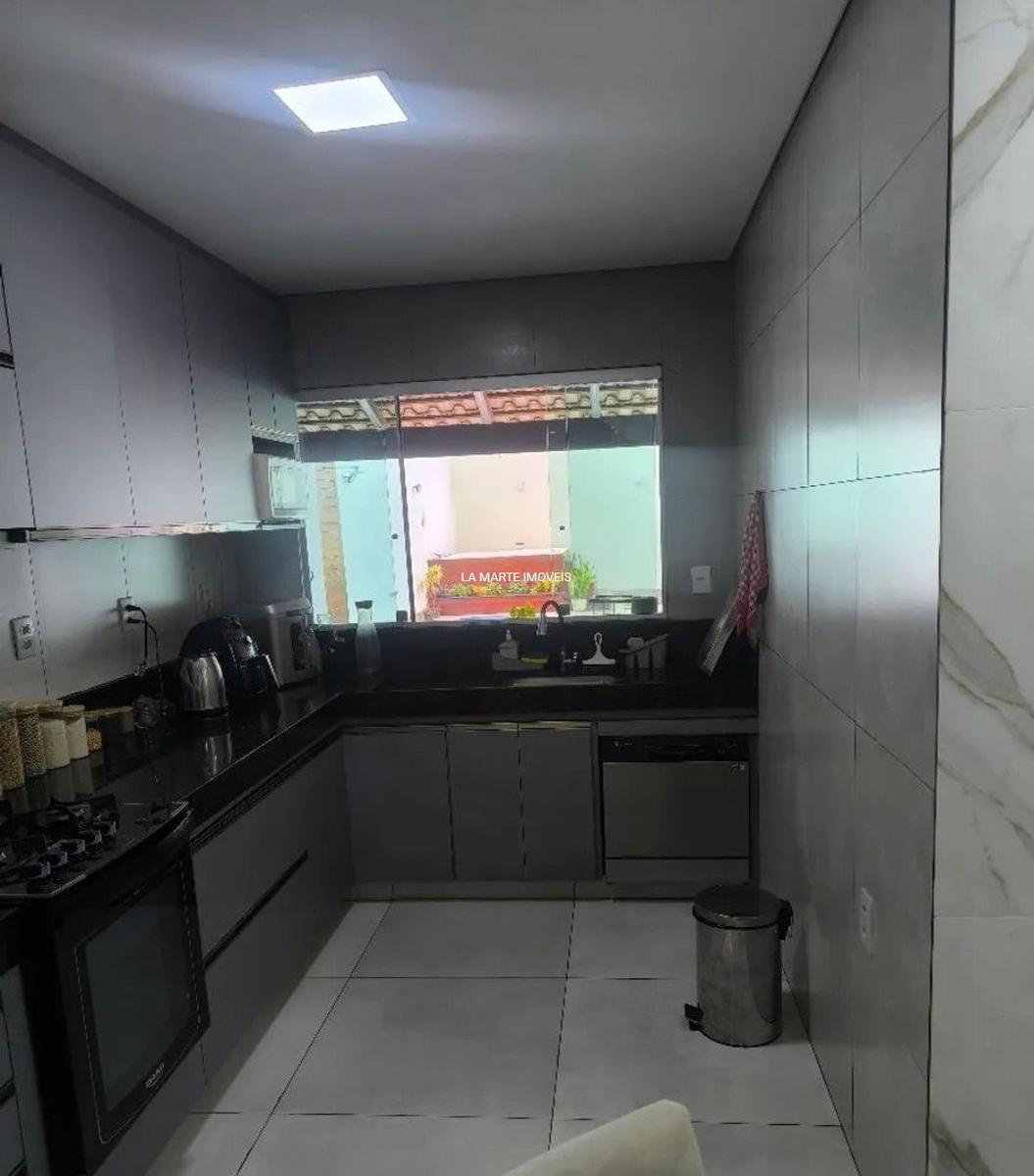 Casa, Quintas do Jacuba, 3 Quartos, 2 Vagas, 1 Suíte