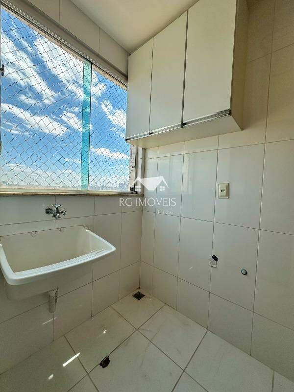 Apartamento, Miramar (barreiro), 3 Quartos, 2 Vagas, 1 Suíte