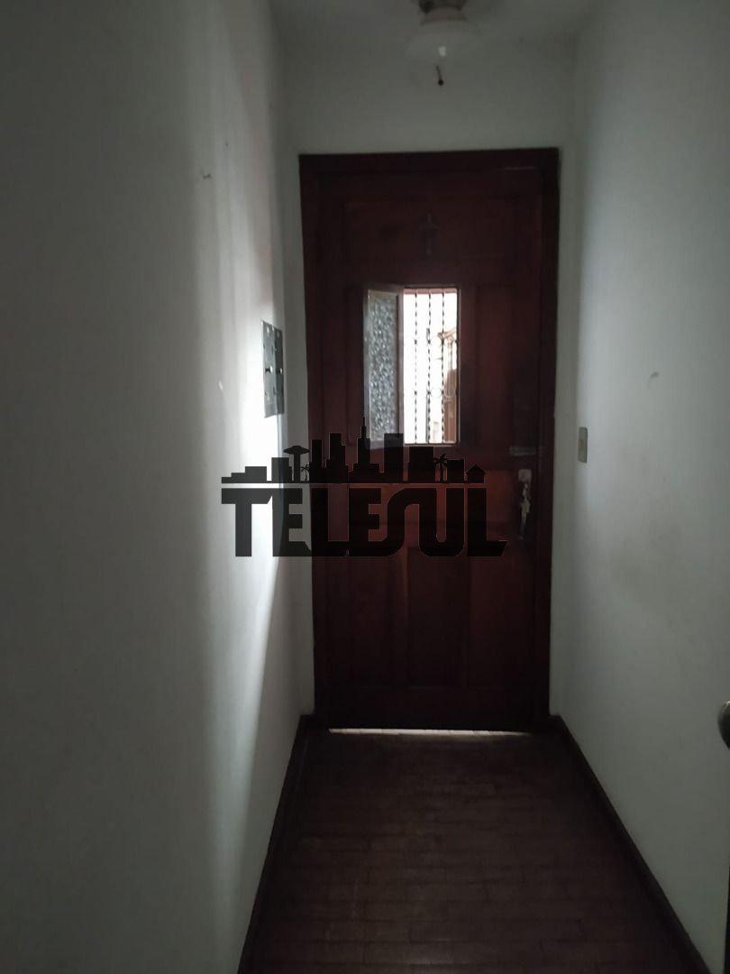 Casa, Centro, 4 Quartos, 0 Vaga, 1 Suíte