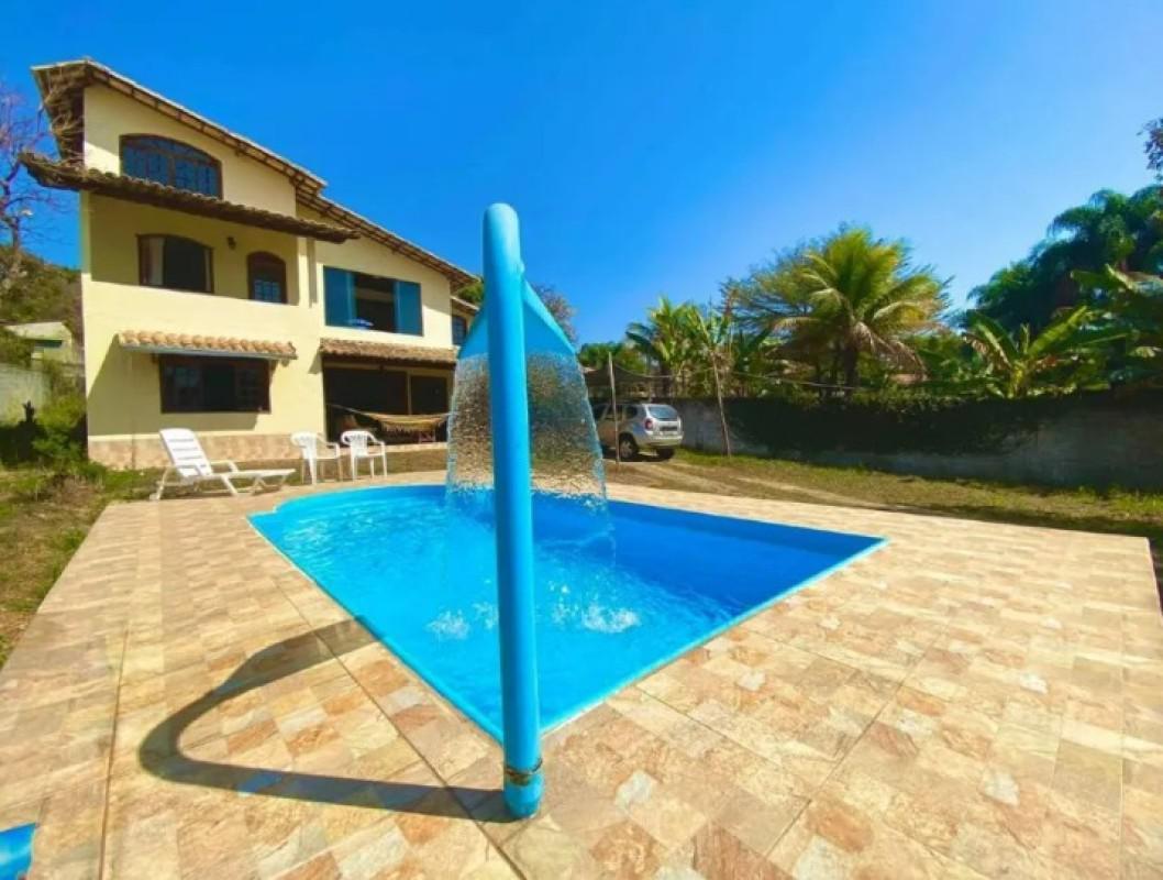 Casa, Braúnas, 4 Quartos, 5 Vagas, 1 Suíte