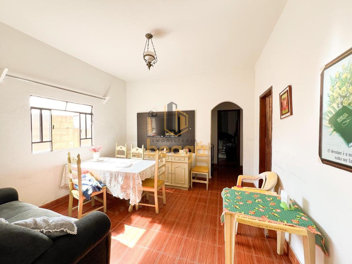 Casa, Pedra Azul, 3 Quartos, 3 Vagas, 1 Suíte