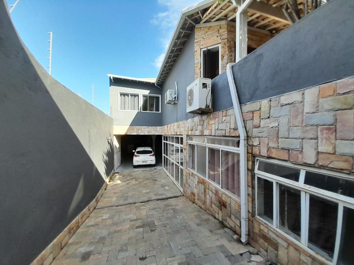 Casa, Heliópolis, 3 Quartos, 10 Vagas, 1 Suíte