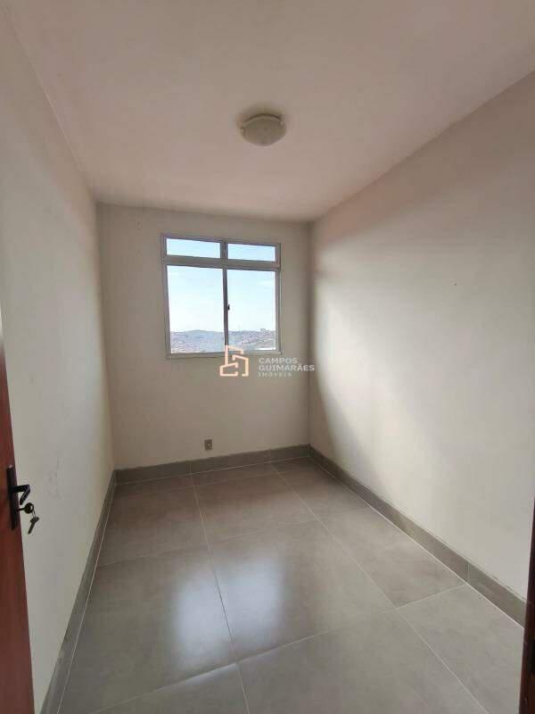 Casa, Solar do Barreiro, 2 Quartos, 1 Vaga