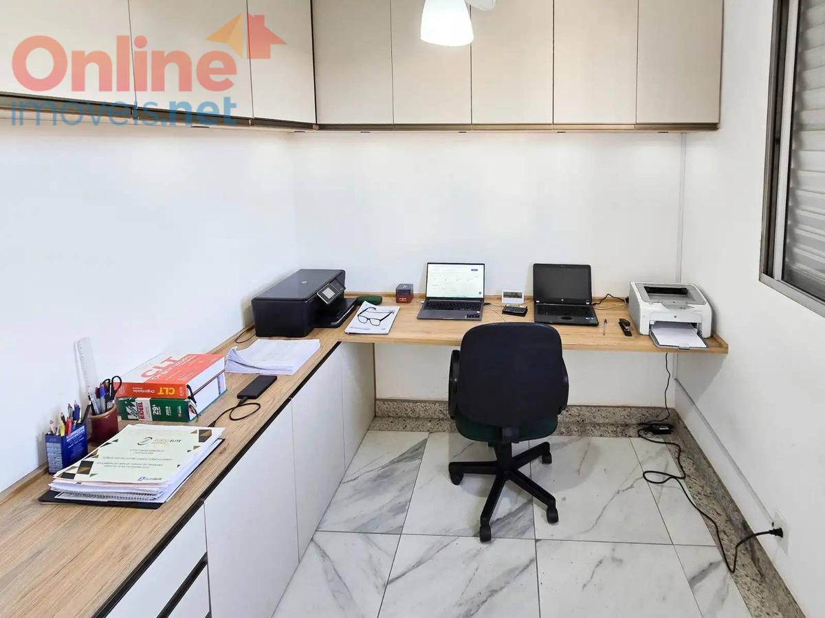 Apartamento, Castelo, 3 Quartos, 0 Vaga, 1 Suíte