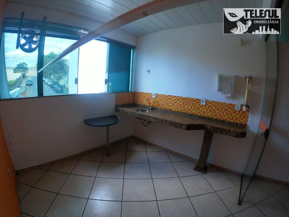 Sala, Santa Luiza, 0 Quarto, 4 Vagas
