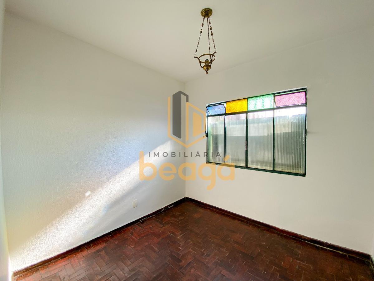 Casa, Parque Turistas, 3 Quartos, 8 Vagas, 2 Suítes