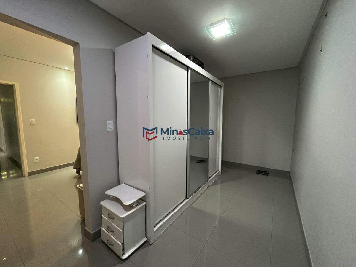 Casa, Santa Maria, 3 Quartos, 2 Vagas, 1 Suíte