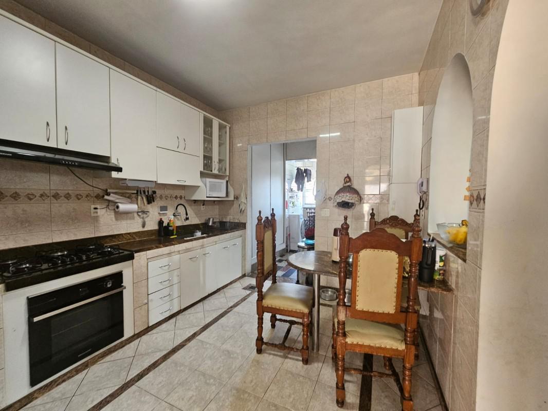 Casa, João Pinheiro, 3 Quartos, 10 Vagas, 2 Suítes