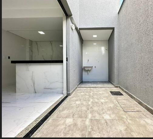 Casa, Santa Mônica, 3 Quartos, 2 Vagas, 1 Suíte