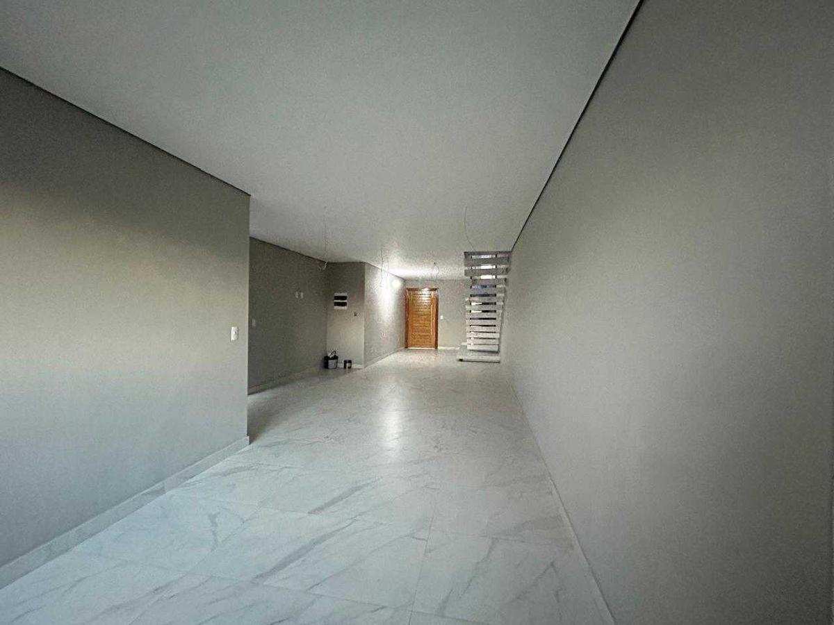 Casa, Planalto, 3 Quartos, 3 Vagas, 3 Suítes