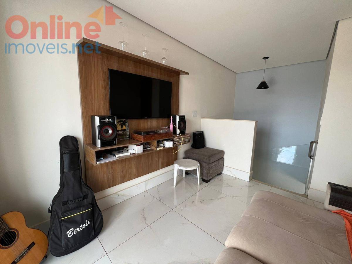 Apartamento, Sagrada Família, 3 Quartos, 0 Vaga, 1 Suíte