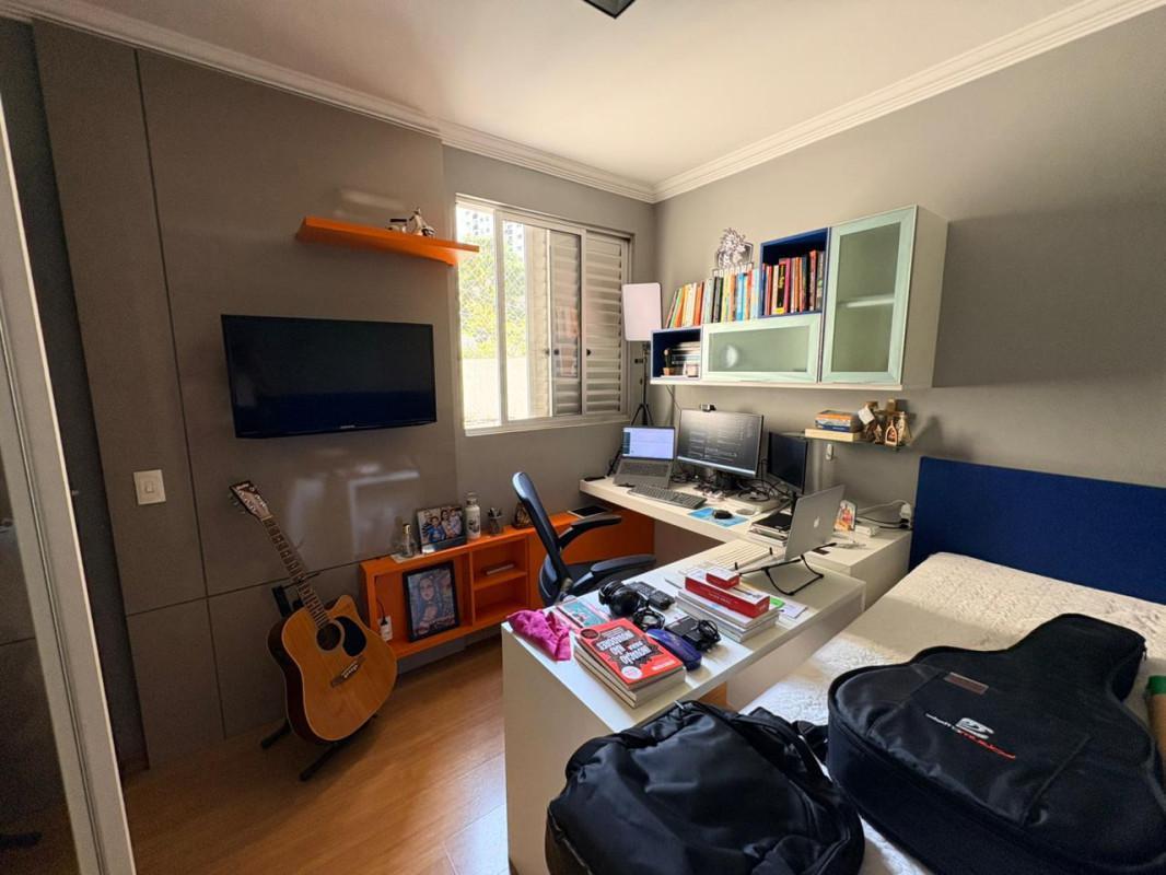 Apartamento, Buritis, 4 Quartos, 0 Vaga, 1 Suíte