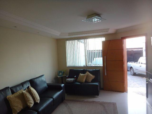 Casa, Europa, 3 Quartos, 2 Vagas, 1 Suíte