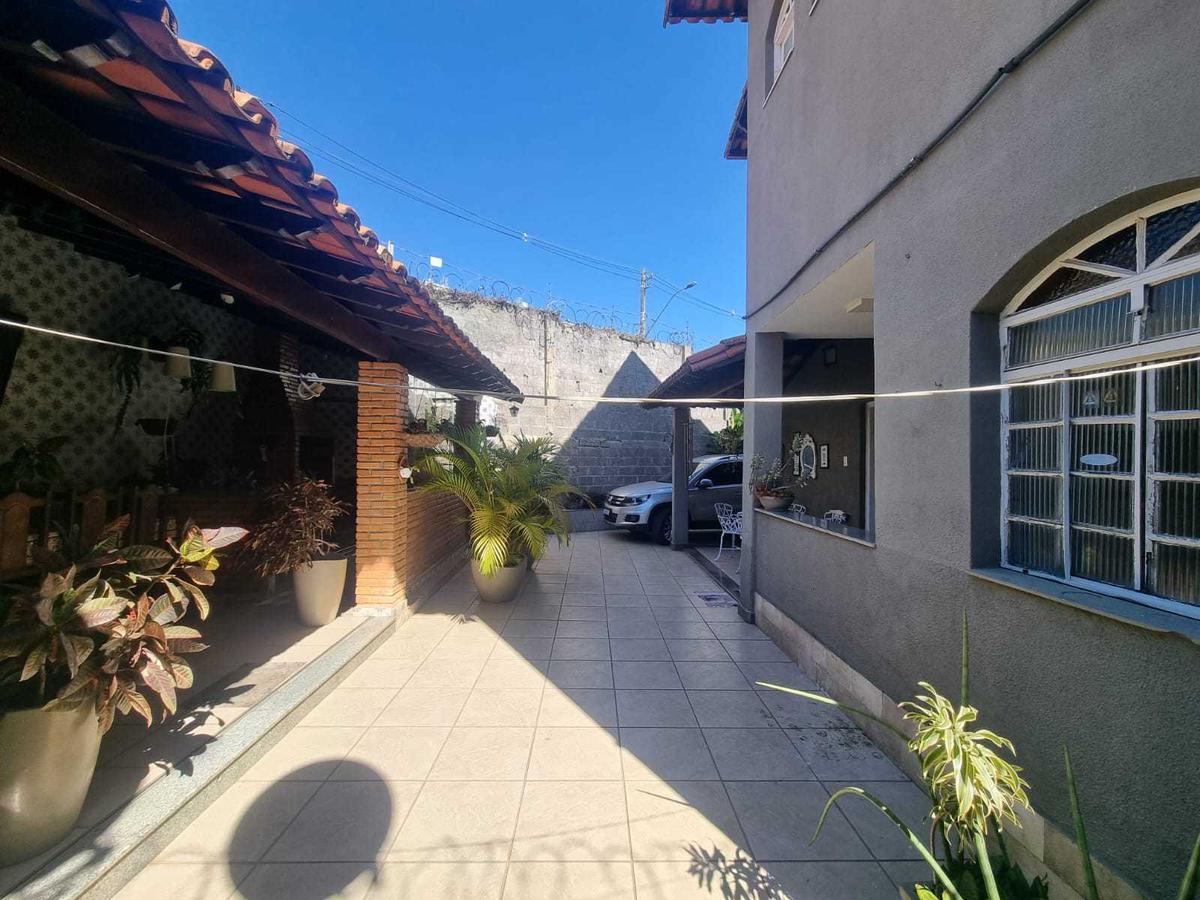 Casa, Jardim Riacho das Pedras, 4 Quartos, 4 Vagas, 1 Suíte
