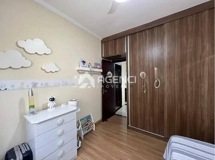 Casa, Cabral, 3 Quartos, 0 Vaga, 1 Suíte