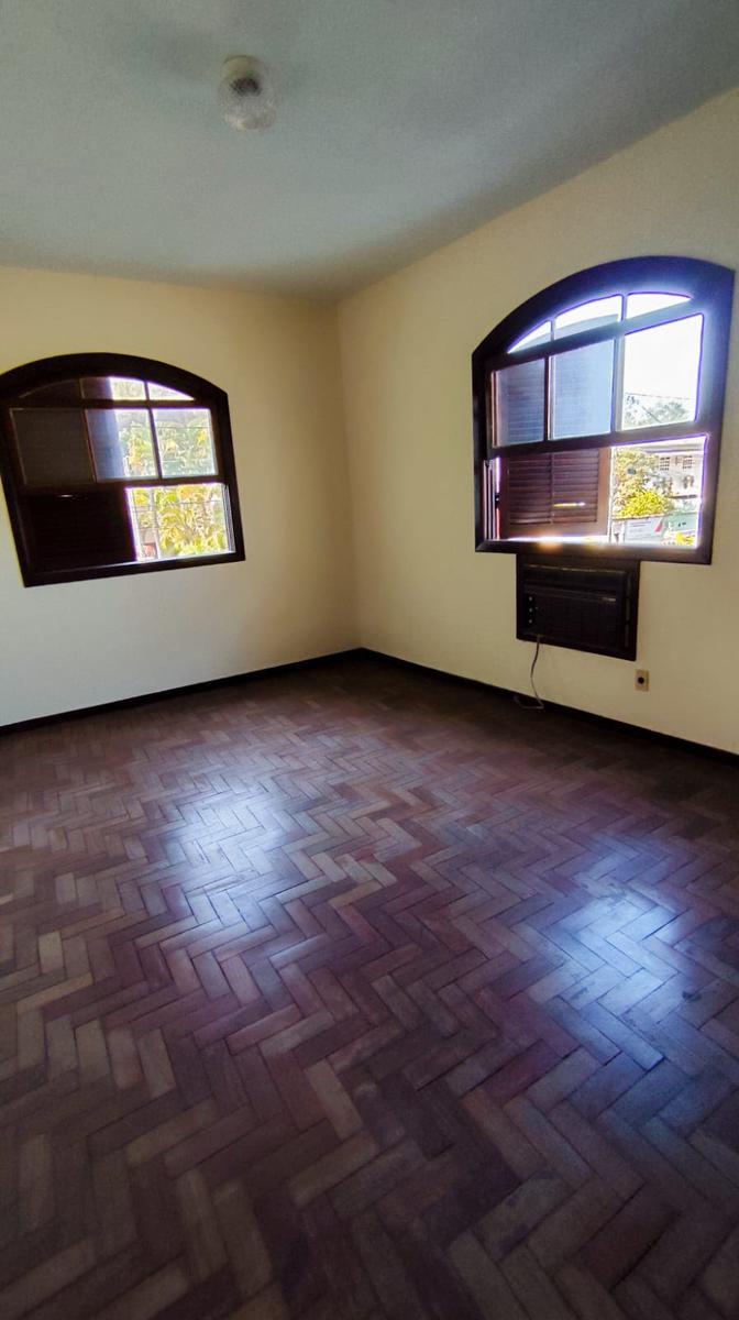 Casa, Centro, 5 Quartos, 4 Vagas, 1 Suíte