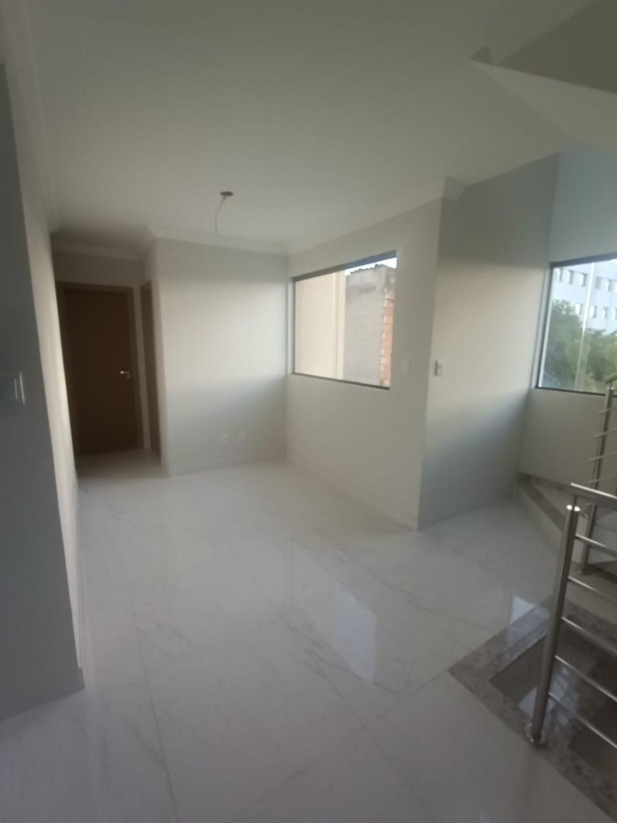 Cobertura, Santa Branca, 3 Quartos, 2 Vagas, 1 Suíte