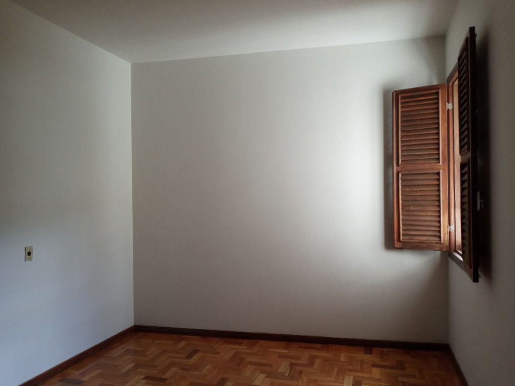 Casa, Centro, 3 Quartos, 2 Vagas