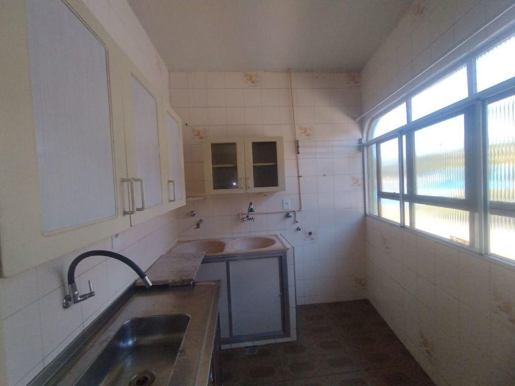 Prédio, Centro, 0 Quarto, 0 Vaga