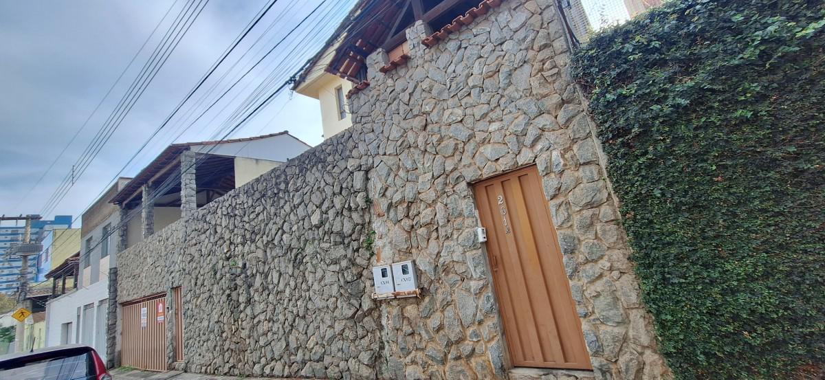 Casa, Sagrada Família, 6 Quartos, 2 Vagas, 1 Suíte