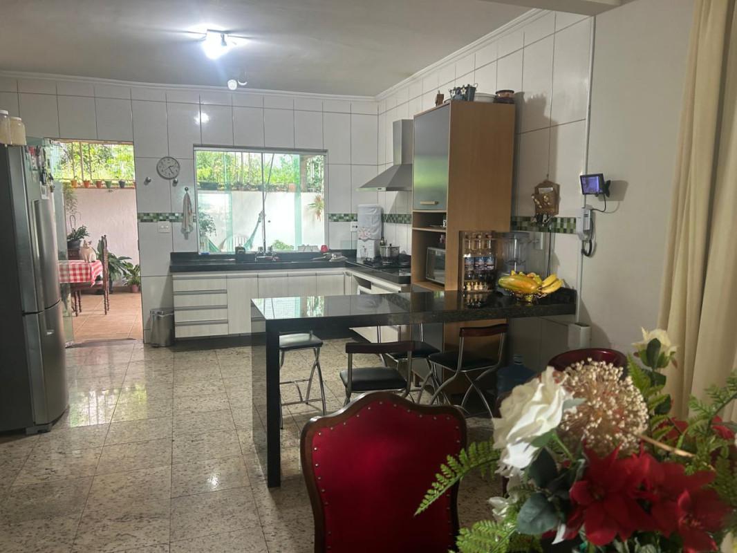Casa, Diamante, 3 Quartos, 6 Vagas, 1 Suíte