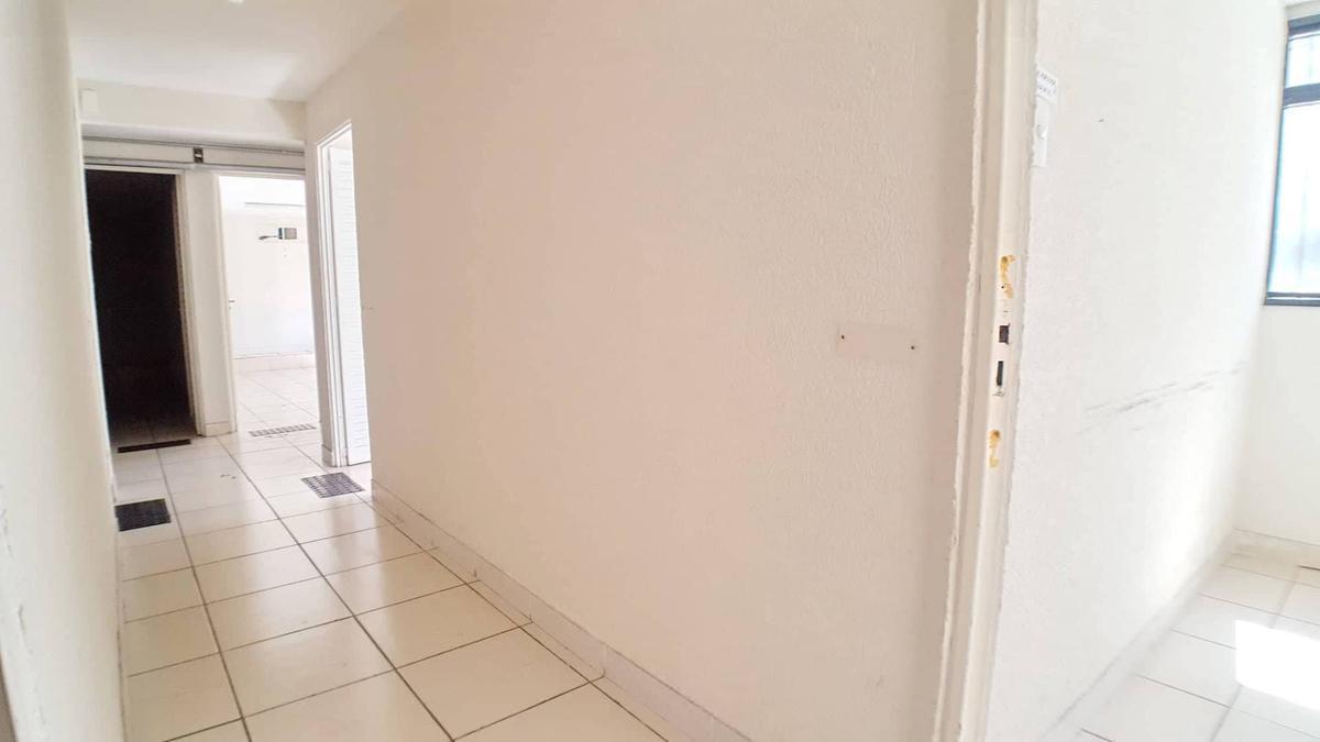 Loja, Funcionários, 4 Vagas