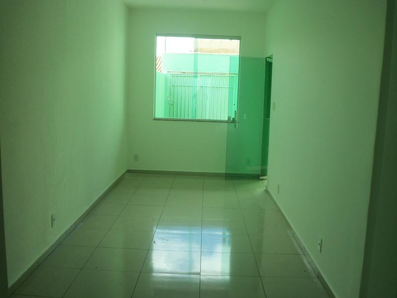 Casa, Jardim dos Comerciários, 2 Quartos, 2 Vagas, 1 Suíte