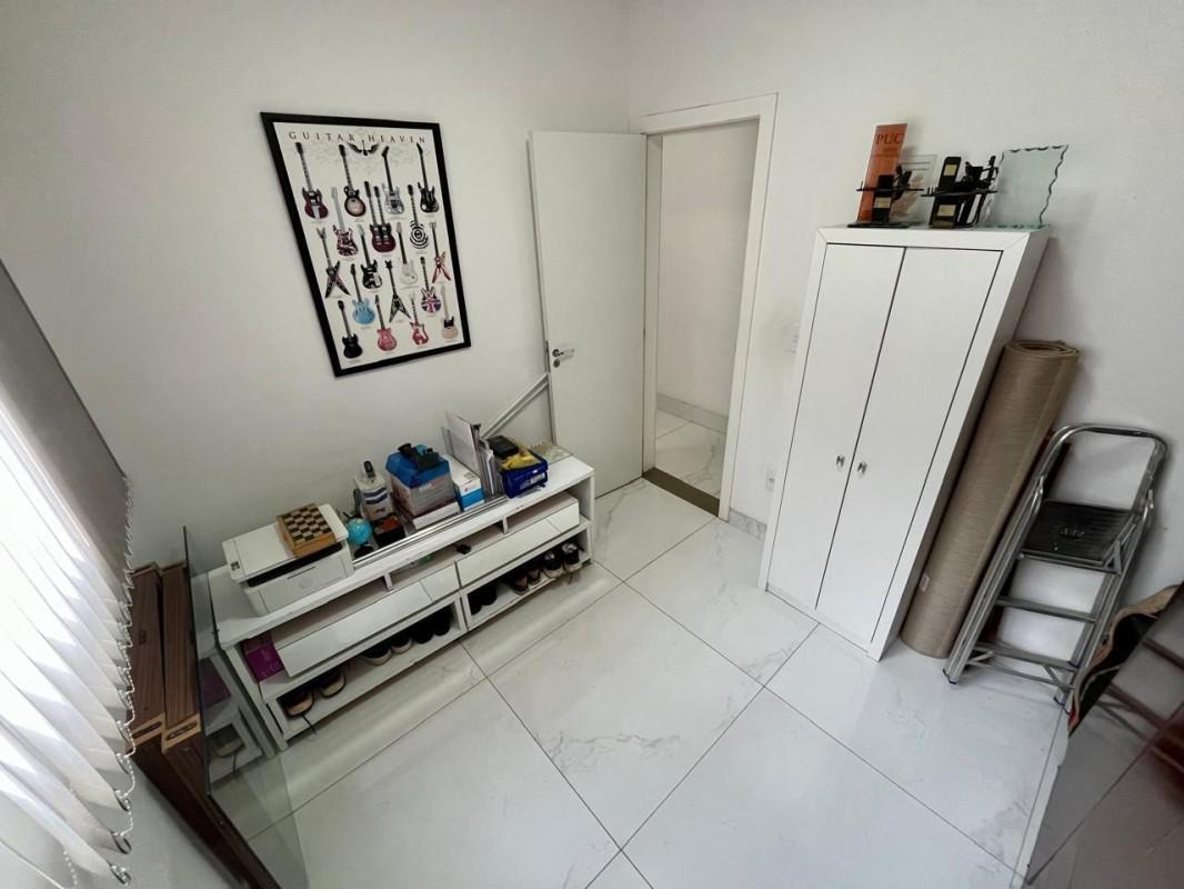 Cobertura, Cabral, 2 Quartos, 2 Vagas, 1 Suíte