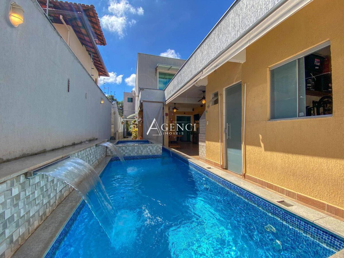 Casa, Paquetá, 4 Quartos, 0 Vaga, 0 Suíte