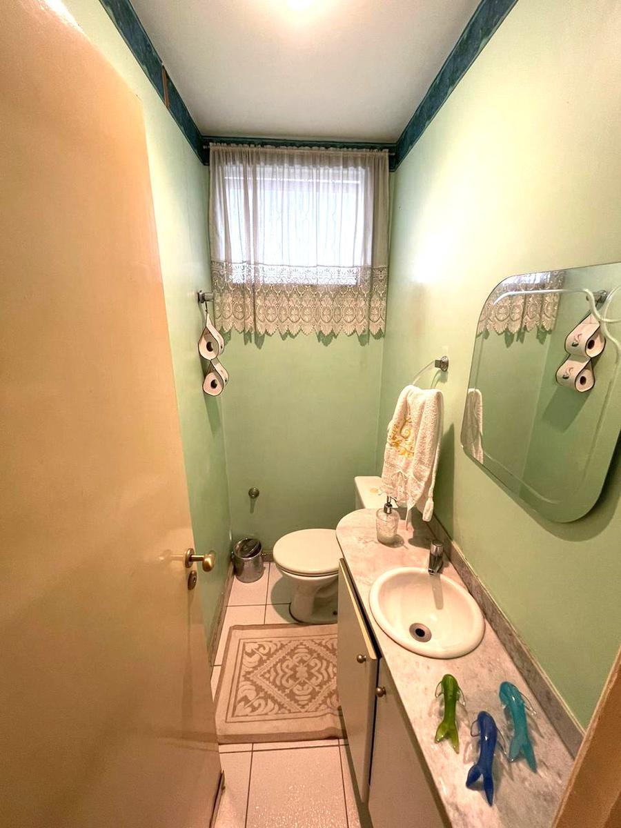 Casa, Padre Eustáquio, 4 Quartos, 0 Vaga, 2 Suítes