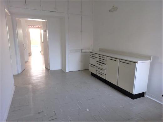 Casa Comercial, Prado, 1 Quarto, 2 Vagas