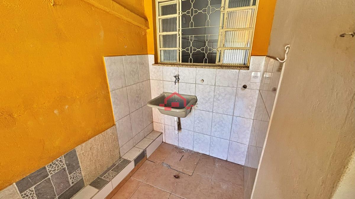Casa, Minas Brasil, 2 Quartos, 0 Vaga
