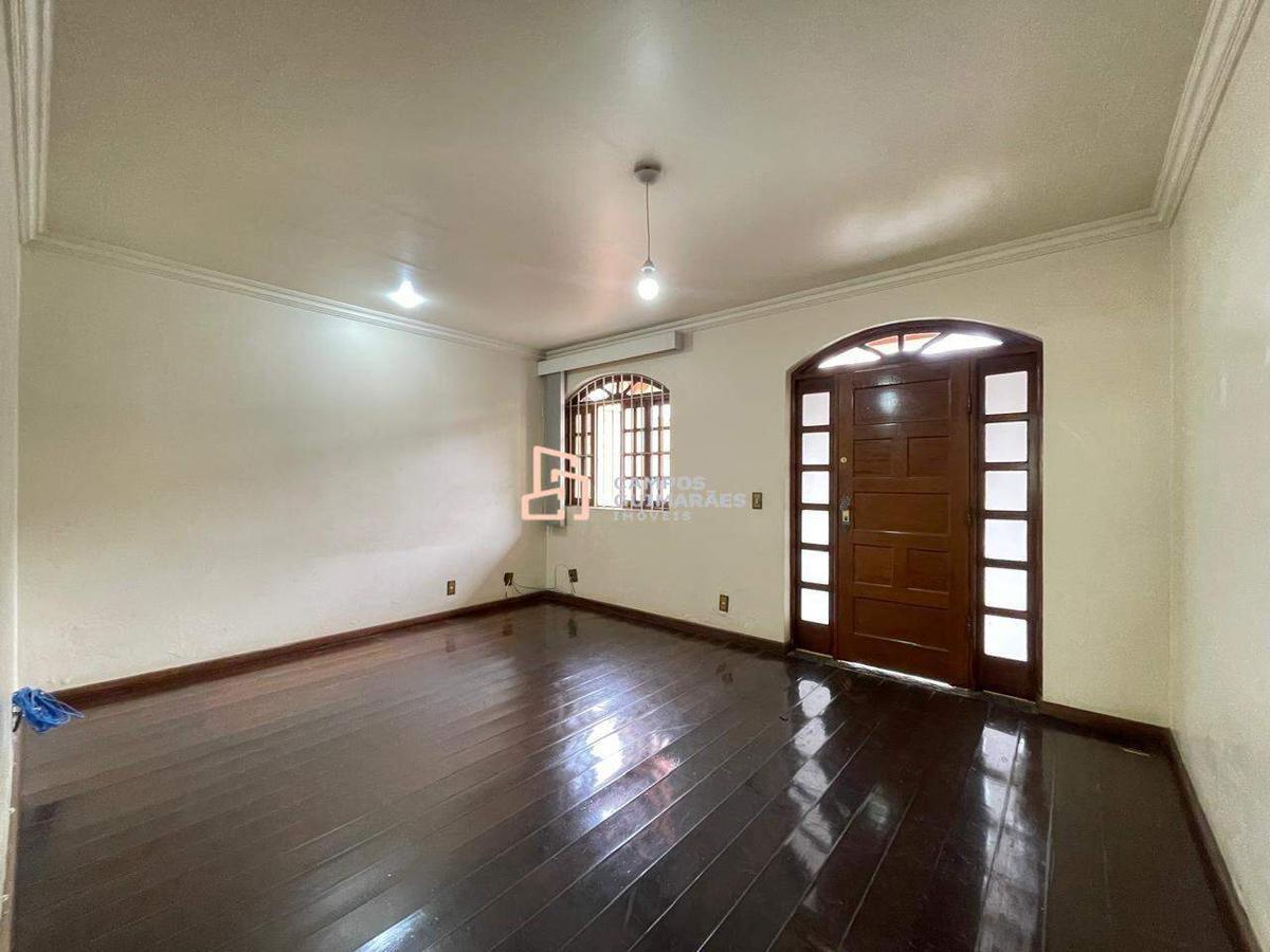 Casa, Serrano, 4 Quartos, 2 Vagas, 2 Suítes