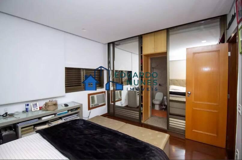 Apartamento, Funcionários, 4 Quartos, 5 Vagas, 2 Suítes
