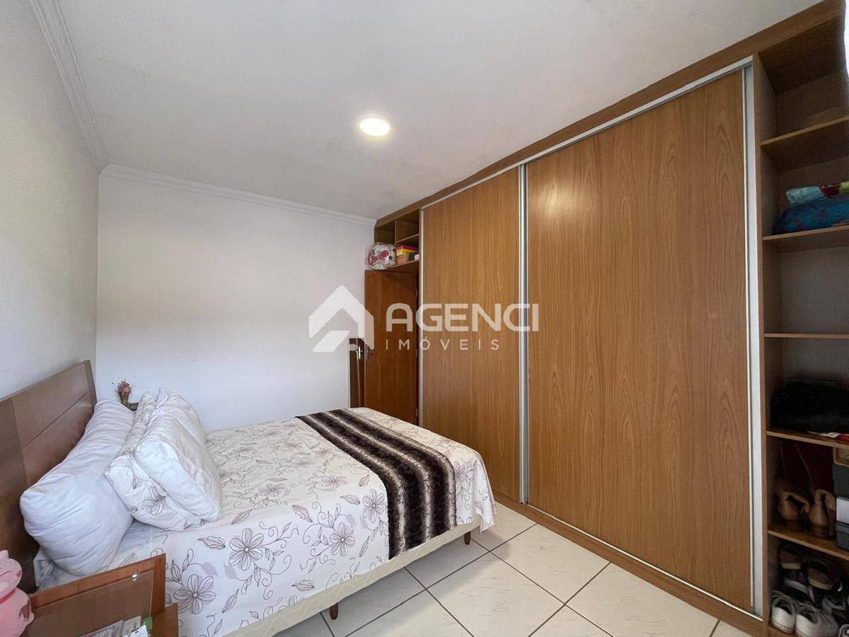 Casa, Parque Xangri-lá, 2 Quartos, 0 Vaga, 2 Suítes