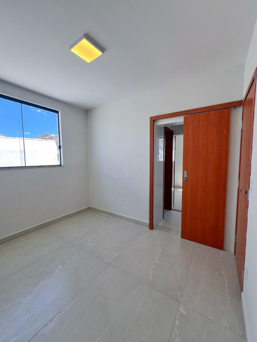 Casa, Planalto, 3 Quartos, 4 Vagas, 3 Suítes