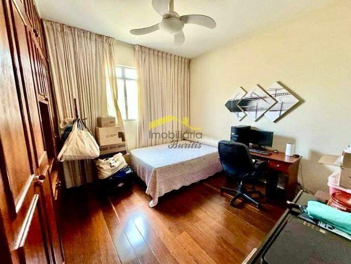 Casa, Palmeiras, 6 Quartos, 5 Vagas, 2 Suítes