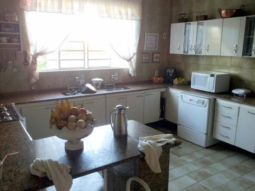 Casa, Planalto, 4 Quartos, 8 Vagas, 1 Suíte