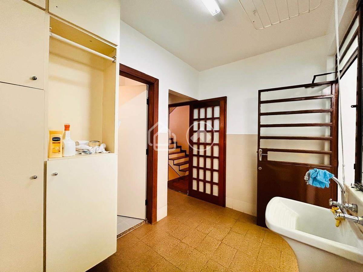 Casa, Buritis, 4 Quartos, 6 Vagas, 1 Suíte