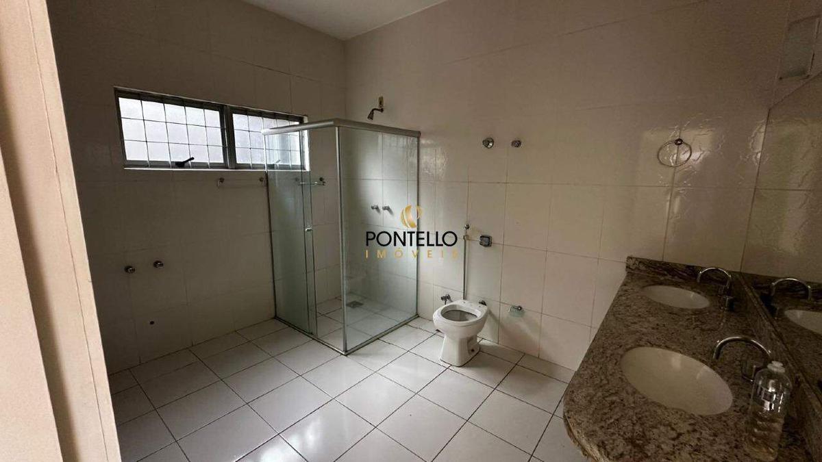 Casa, Santa Rita de Cássia, 5 Quartos, 2 Vagas, 2 Suítes