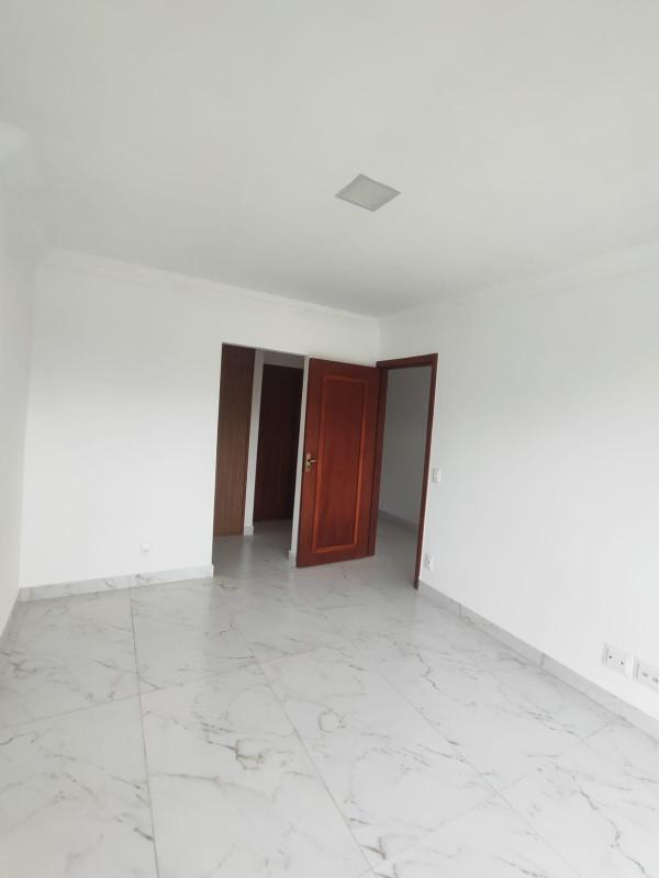 Casa, Comiteco, 4 Quartos, 12 Vagas, 4 Suítes