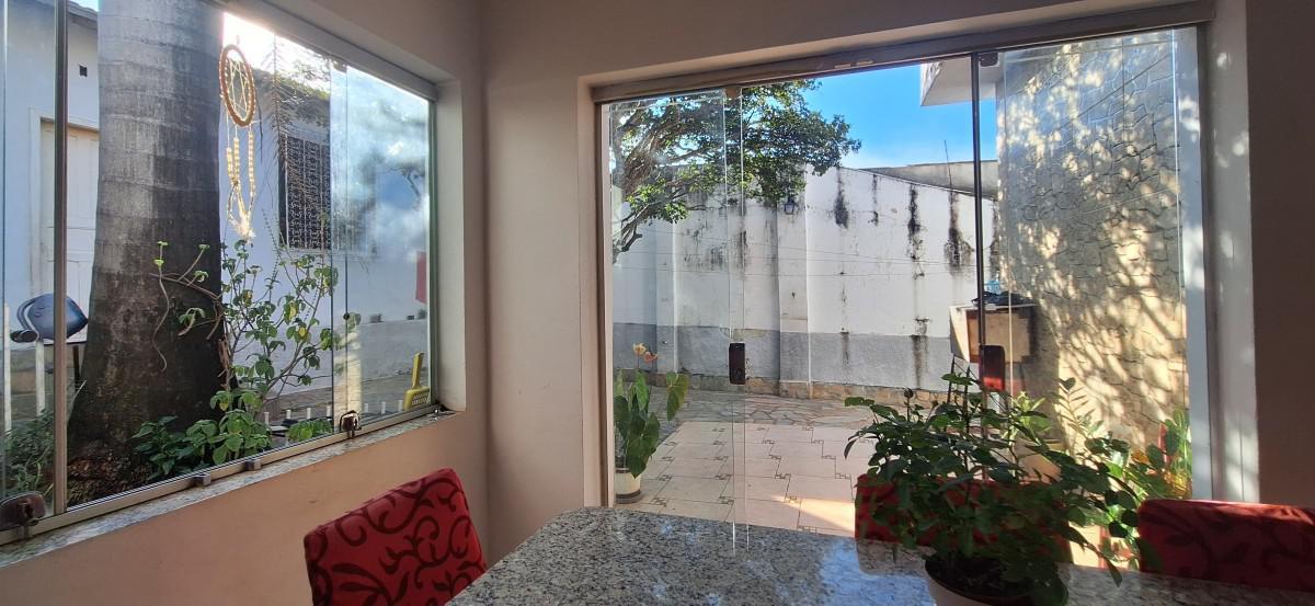 Casa, Colégio Batista, 4 Quartos, 2 Vagas