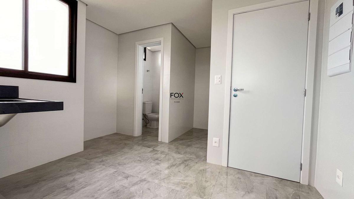 Apartamento, Castelo, 4 Quartos, 4 Vagas, 2 Suítes