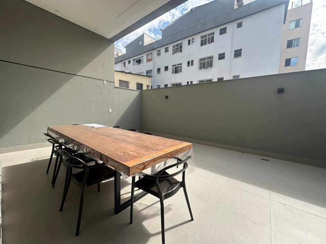 Apartamento, Sagrada Família, 3 Quartos, 2 Vagas, 1 Suíte